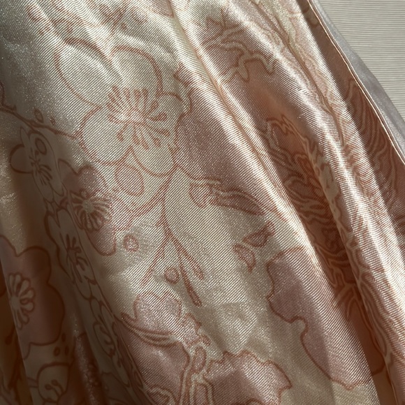 Vintage night gown and cover. L - Picture 2 of 6